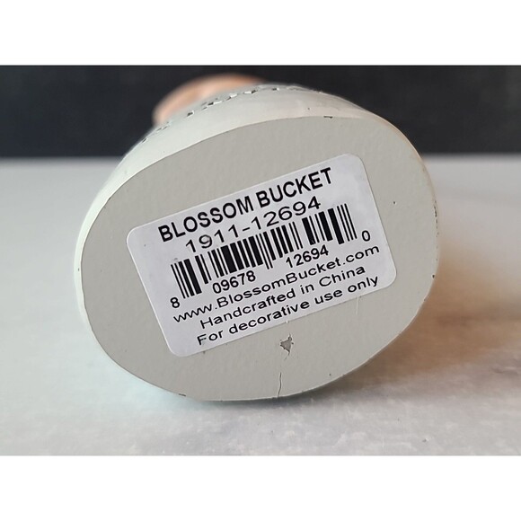 Blossom Bucket Family is Love Heart Soft Cream 6 inch Resin Stone Collectible - Picture 6 of 10